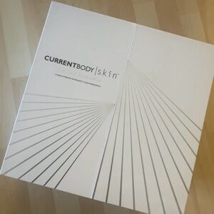 CURRENTBODY Skin LED HAIR REGROWTH